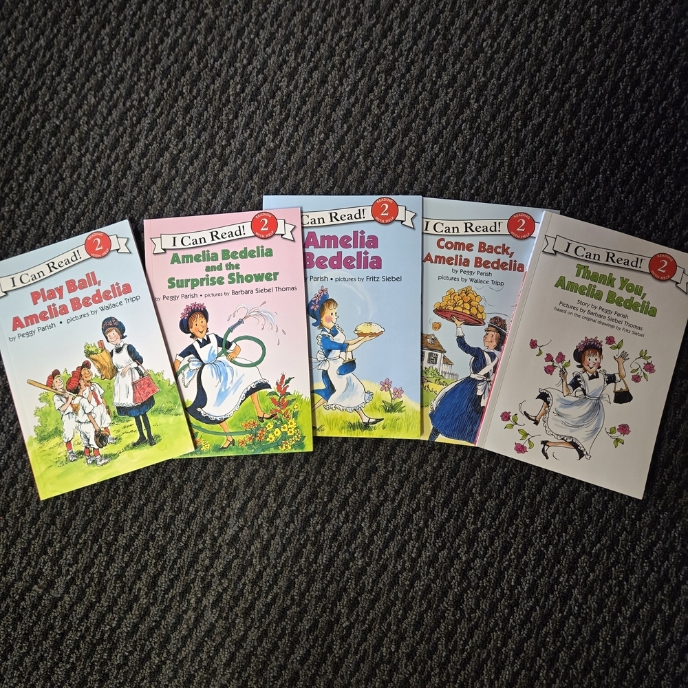 Amelia Bedelia Hit the Books 5-Book Collection Box Set - Peggy Parish - Reading - Picture 3 of 4